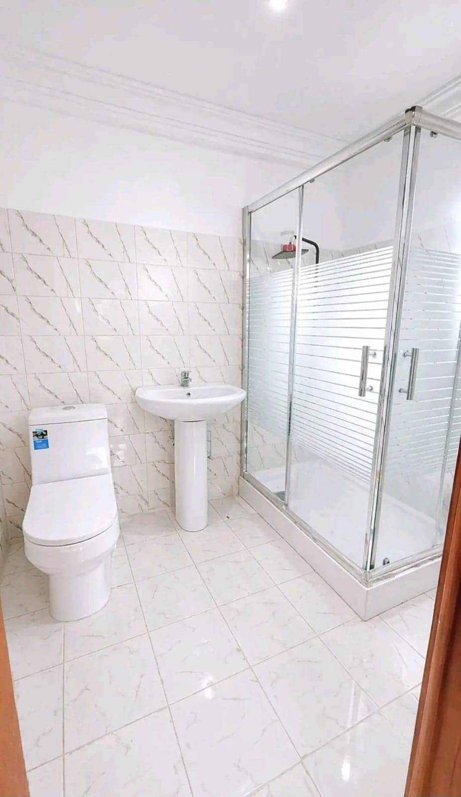 2 bedroom apartment with in Paynesville 72nd community
