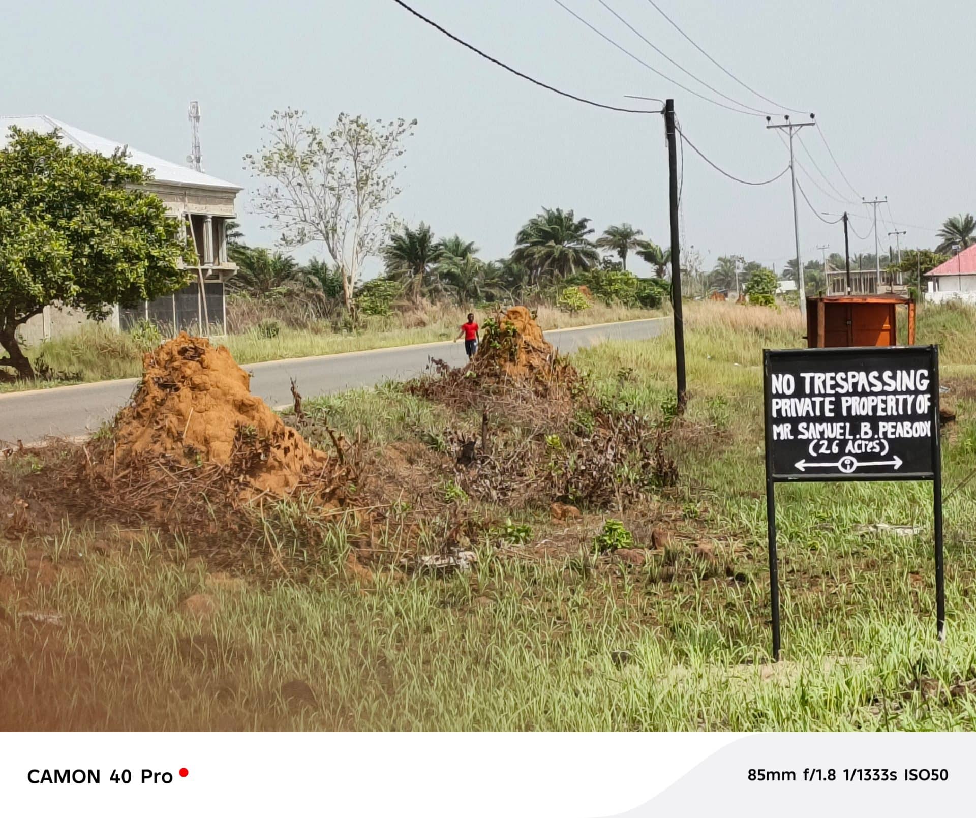 10 UNFINISHED APARTMENTS BUILDING FOR SALE LOCATION: MARSHALL ROAD, RIGHT AFTER MADAM CLAR WEAH FOUNDATION LAND SPACE : 2 LOTS AND HALF PRICE USD $ 120,000 CONTACT: 0777228601 / 0880712541 WHATSAPP +231880712541 +231777228601