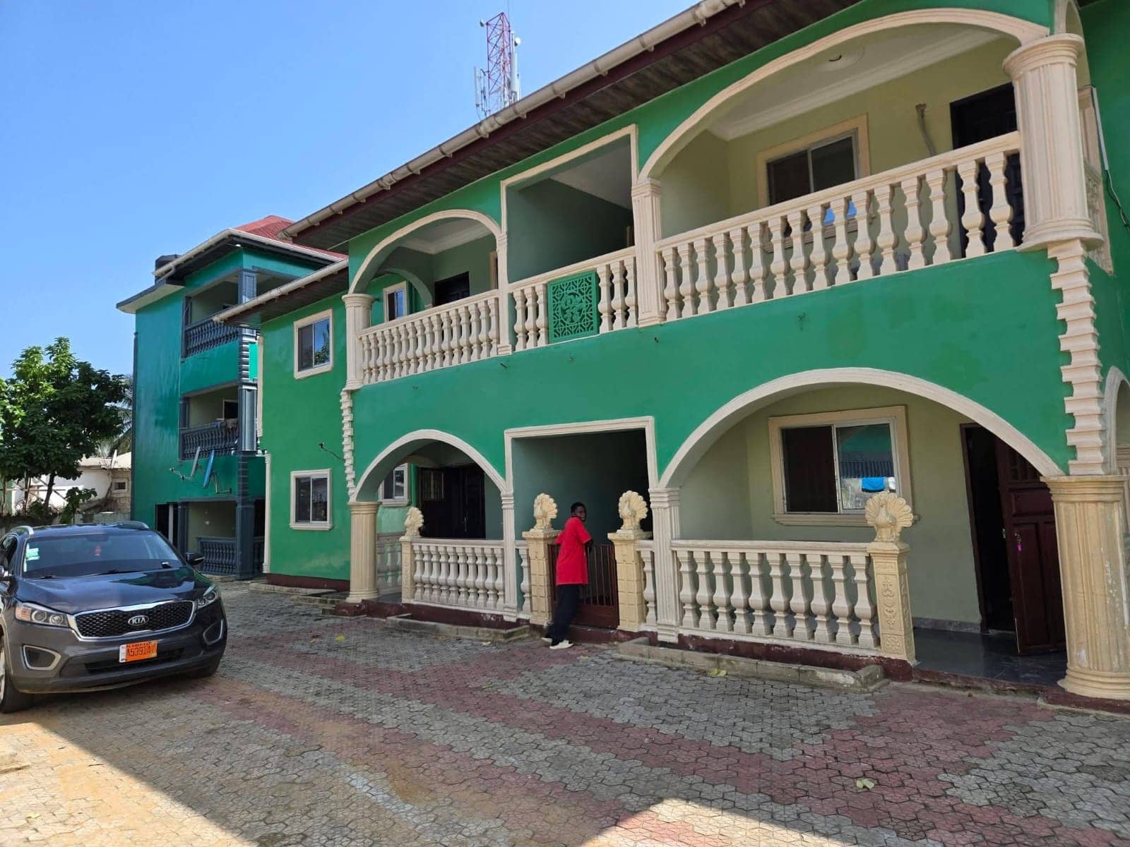 Three bedrooms with three bathrooms