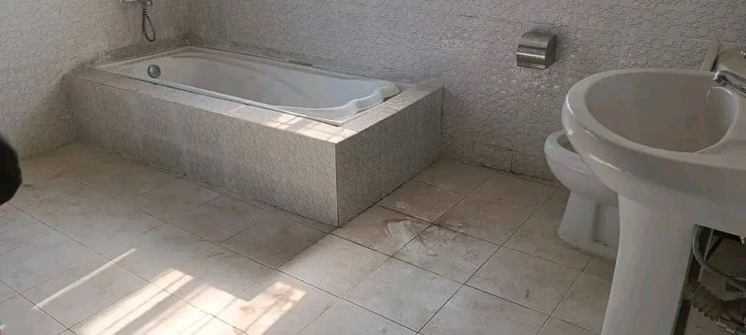 Three bedrooms apartment for rent