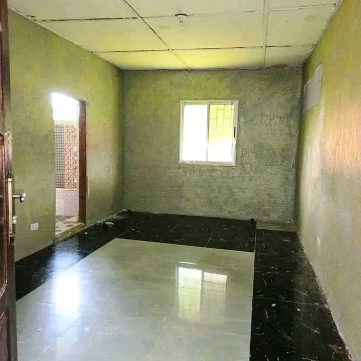Two bedrooms apartment with two bathrooms and shop for rent